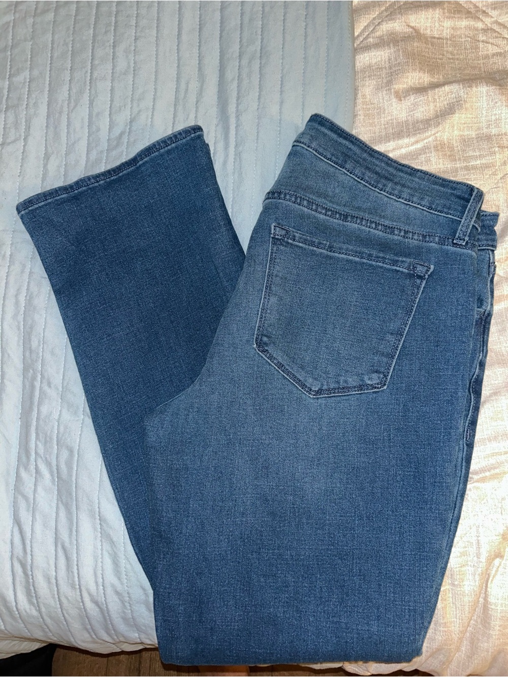 Old Navy Women's Mid Rise Wow Boot Cut Jeans